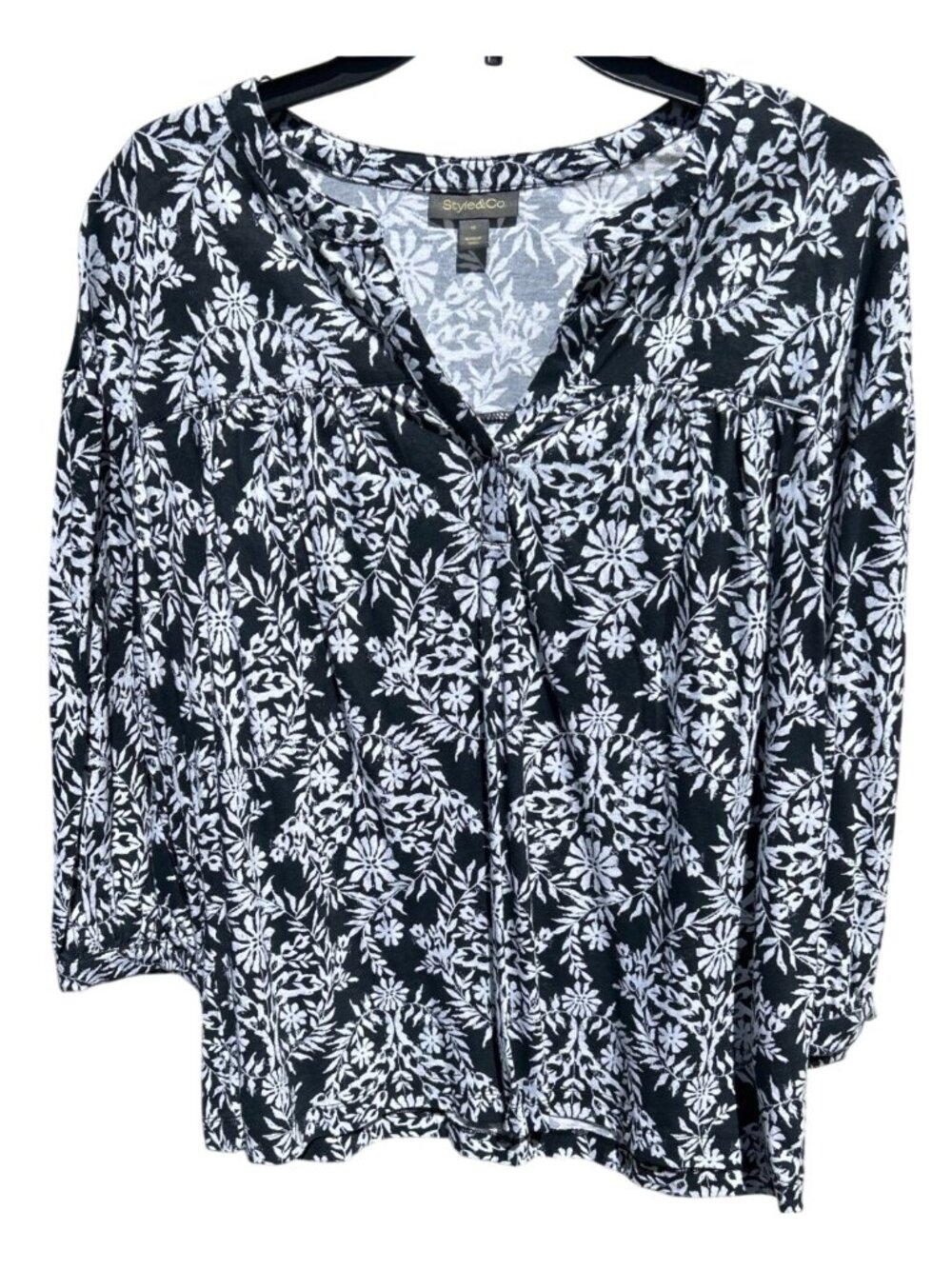 Style & Co Medium Black & White Floral Popover Knit Top Cotton Modal Blend